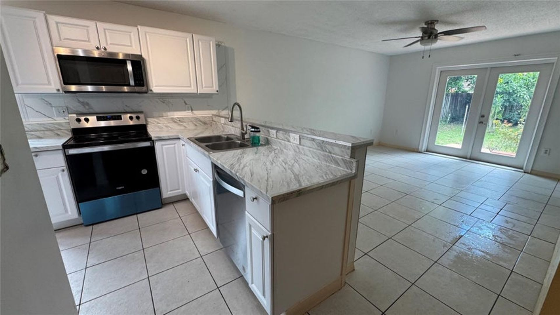 14332 SW 163RD Street, Miami, FL 33177 – photo 2