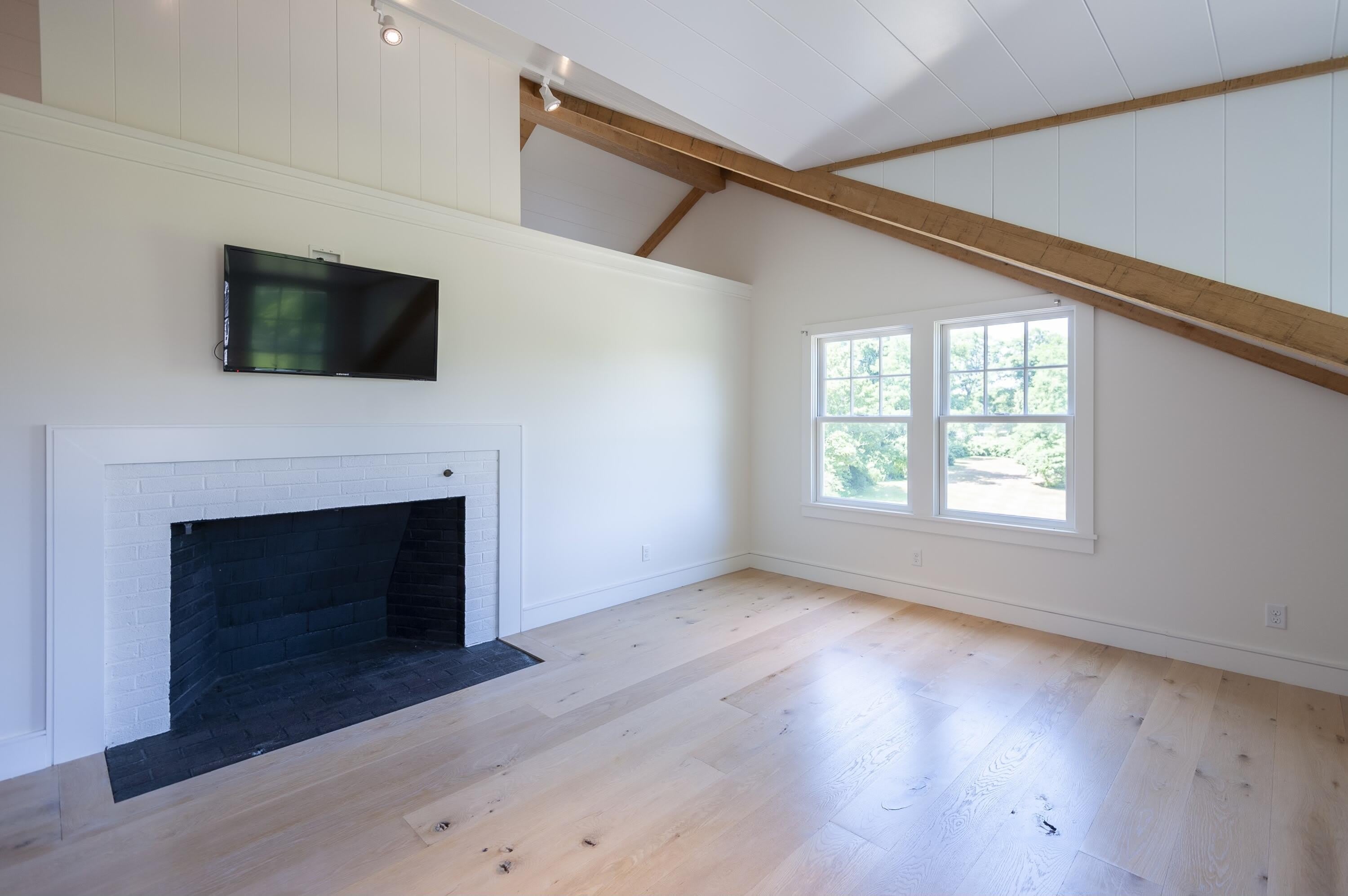 550 W Falmouth Highway – photo 4
