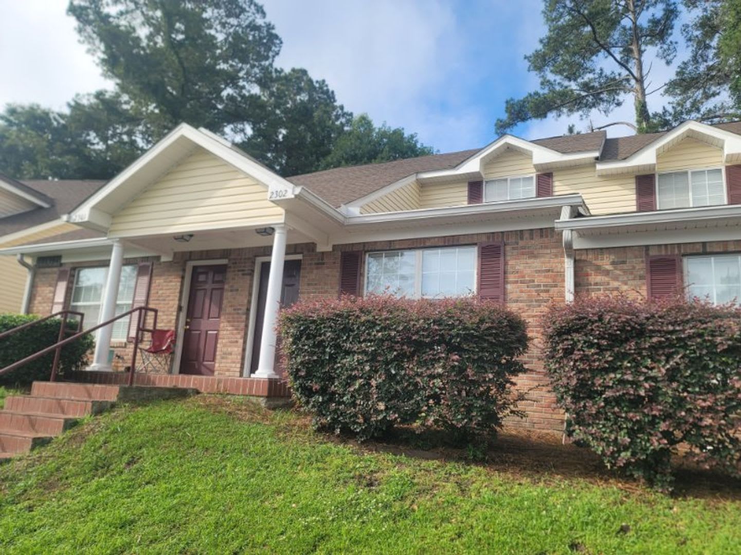 Lovely 3 3 W Vaulted Ceilings Washer Dryer Furnished Or Unfurnished Community Pool Gym Avail Now For 1595 Month – photo 1