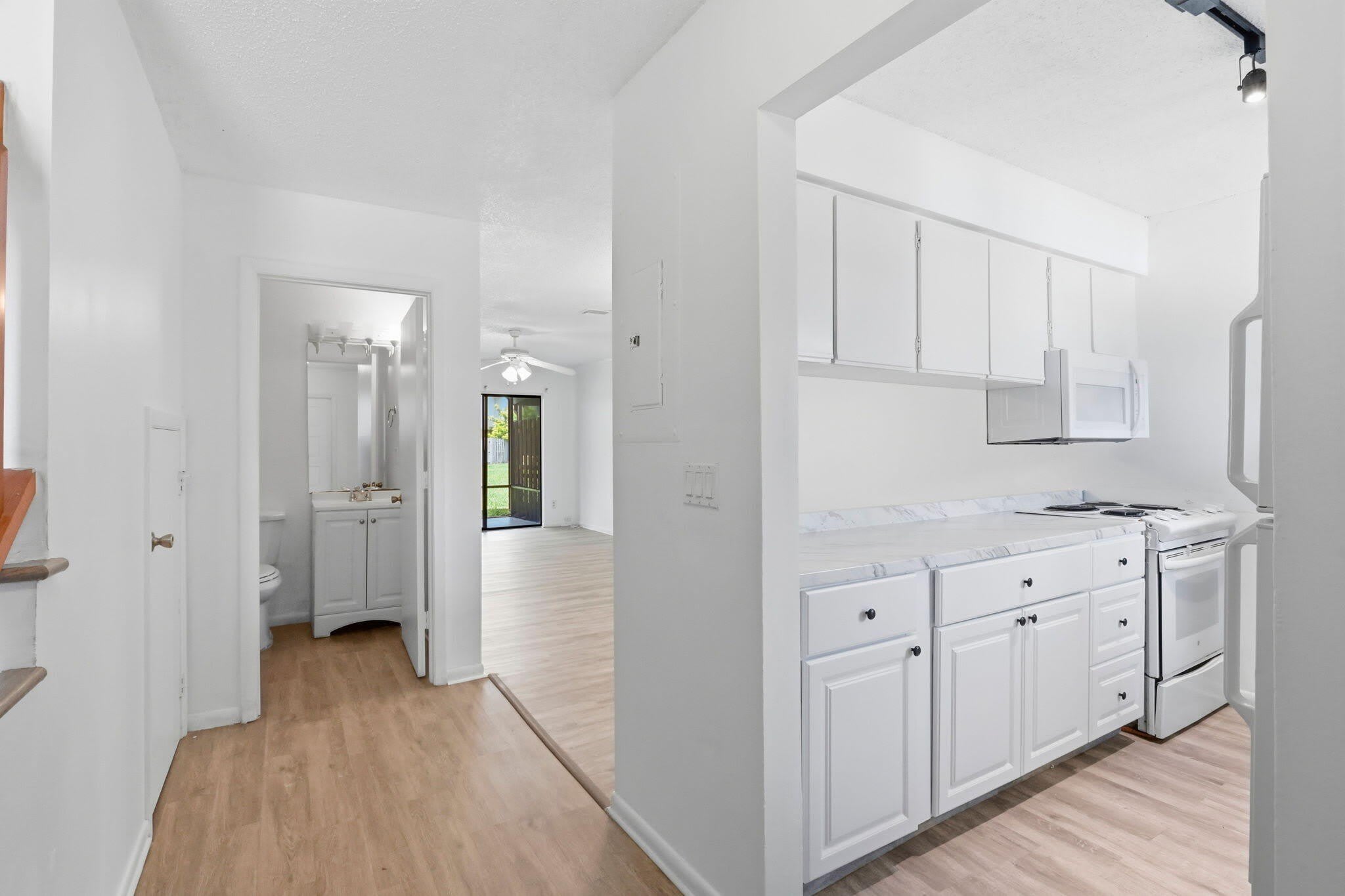 2305 Seaside Drive – photo 4