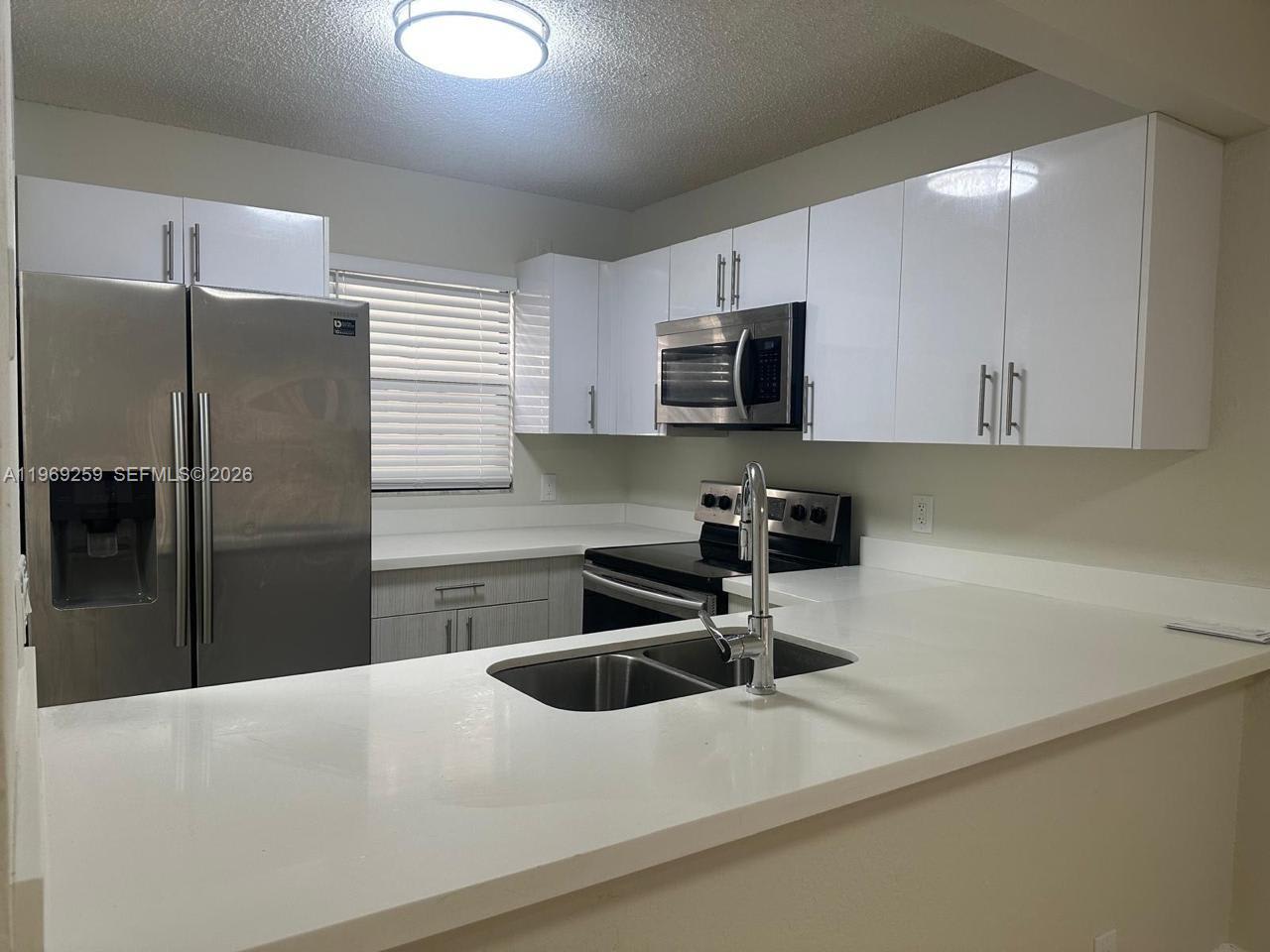 1463 Lake Crystal Drive – photo 3