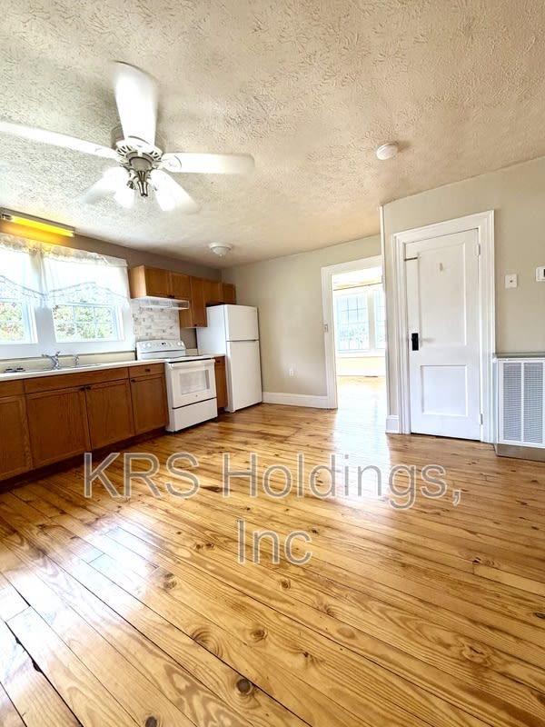 3413 Thomas Jefferson Rd – photo 2