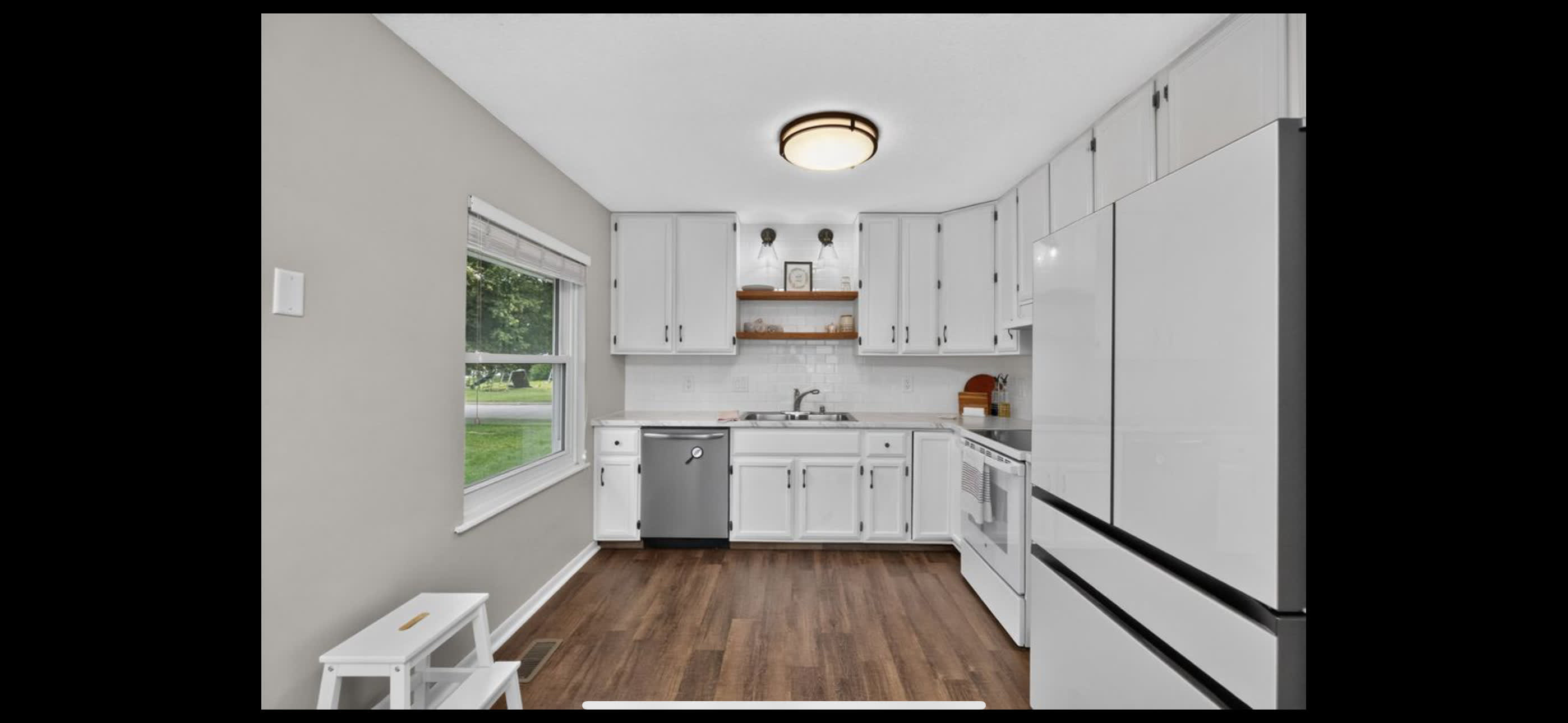 1410 Northwest Pebble Drive – photo 3