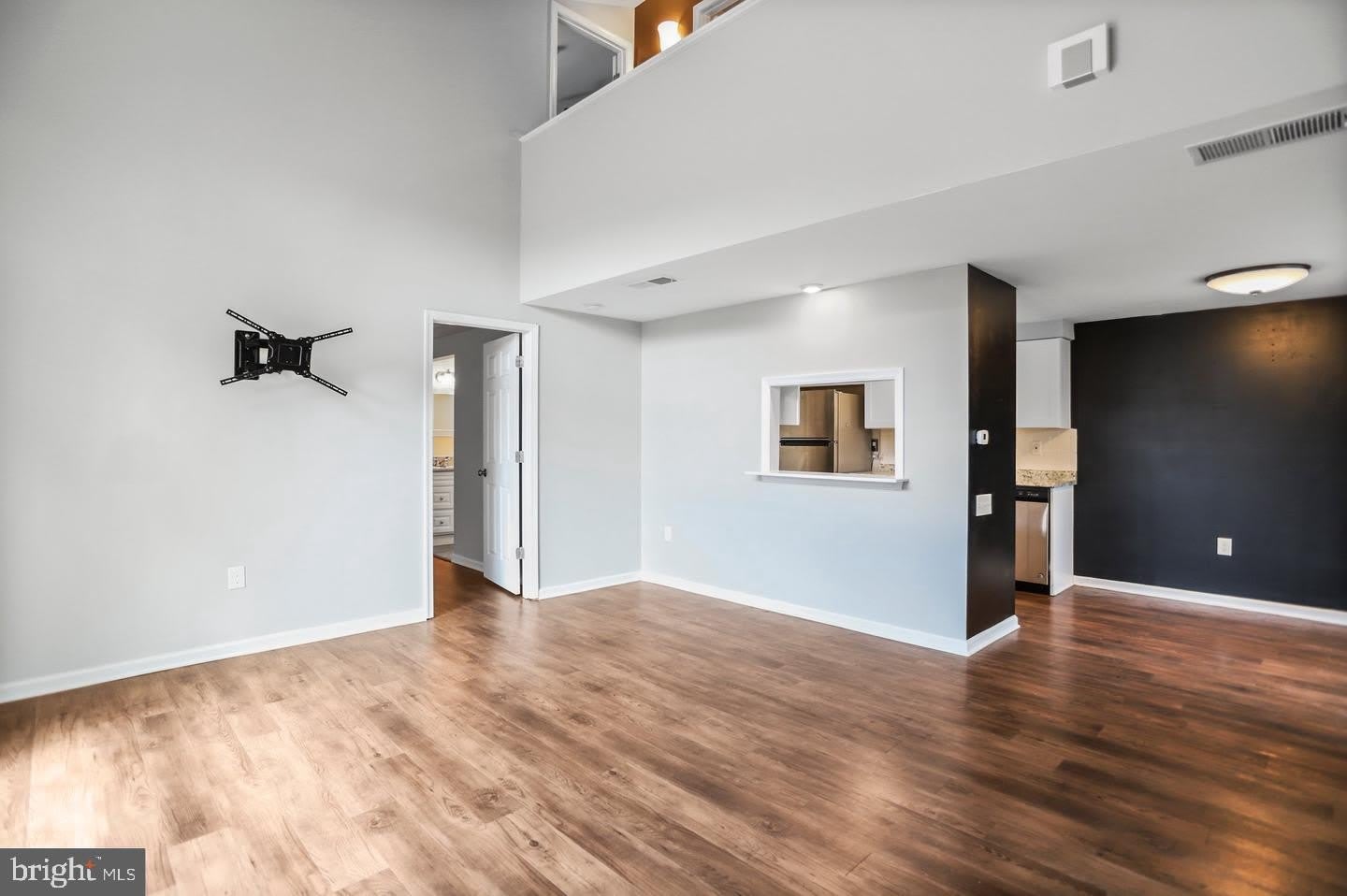 1523 KENSINGTON Drive – photo 5