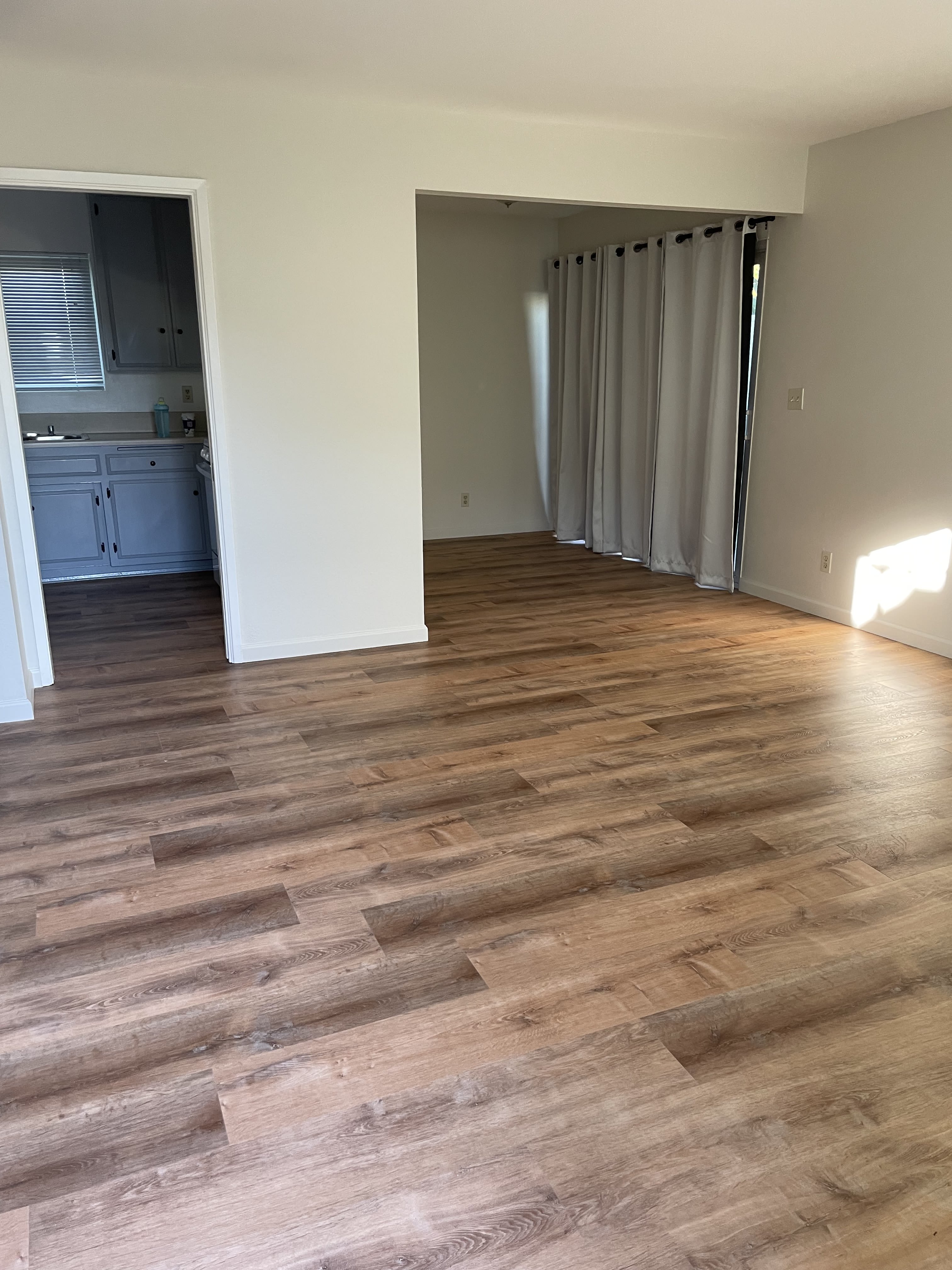 8761 Vans St – photo 4