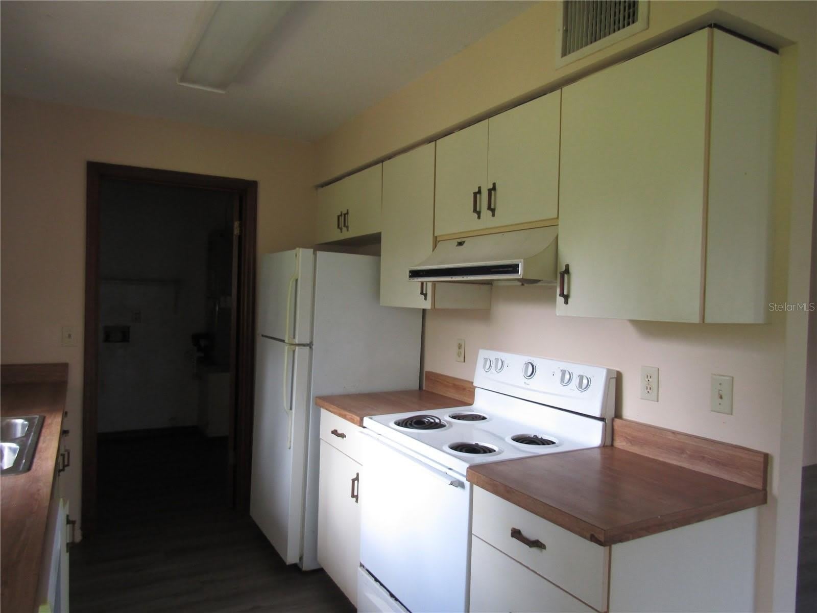 993 FOOTE Street – photo 3