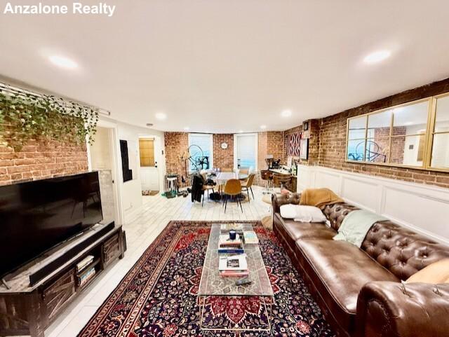 482 Columbus Ave. – photo 4