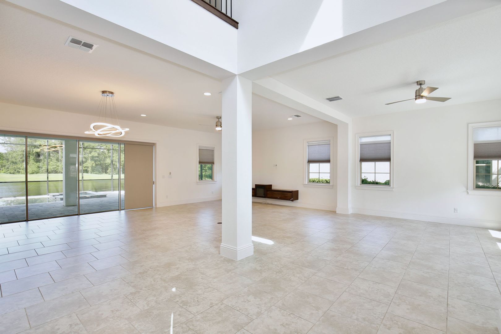 Stunning 4/5 Executive Pool Home in the Guard-Gated Golf Course Community of Eagle Creek – photo 3