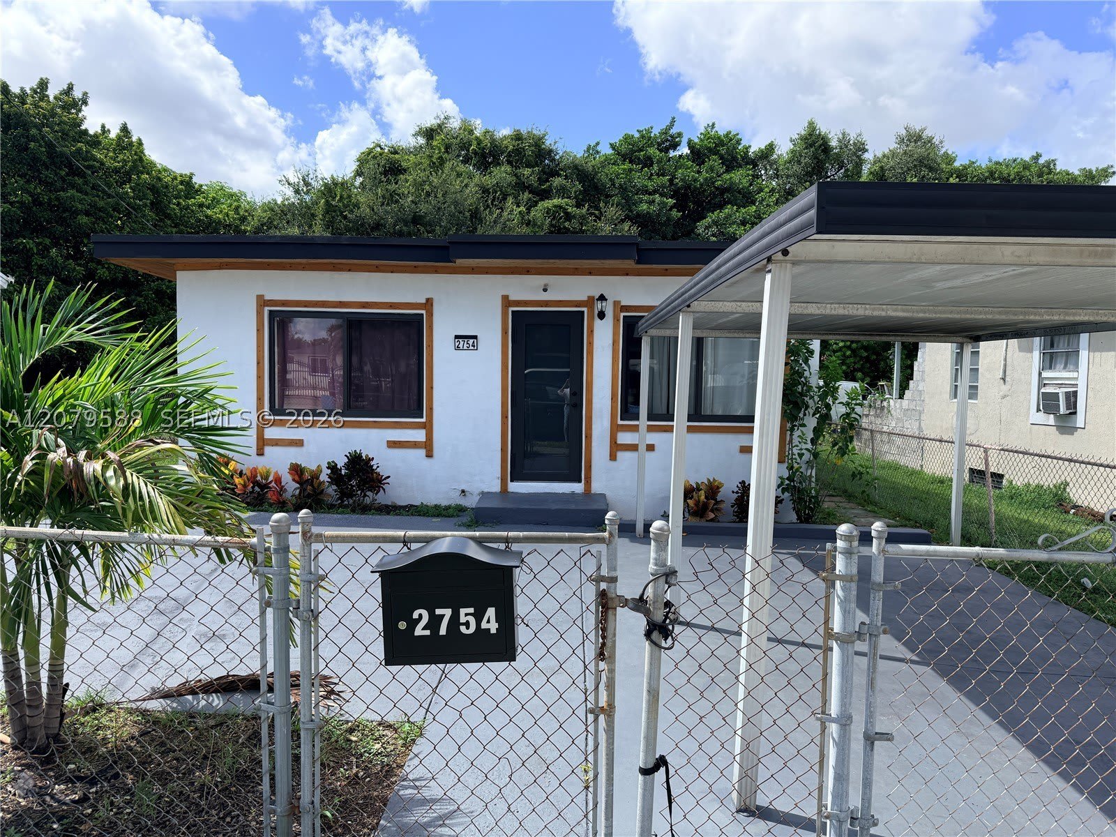 2754 Nw 60Th St – photo 1