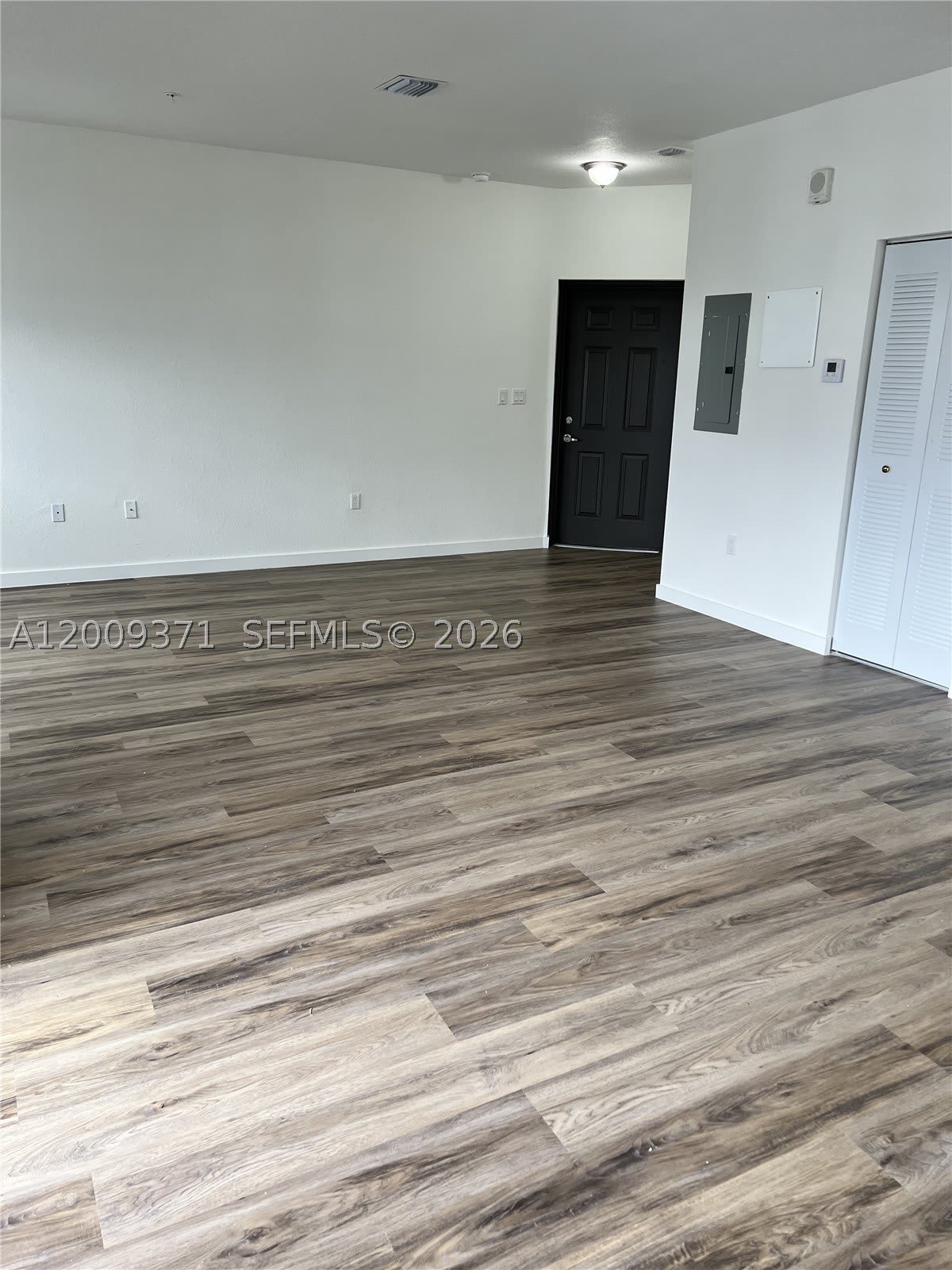 15540 SW 136th St – photo 5