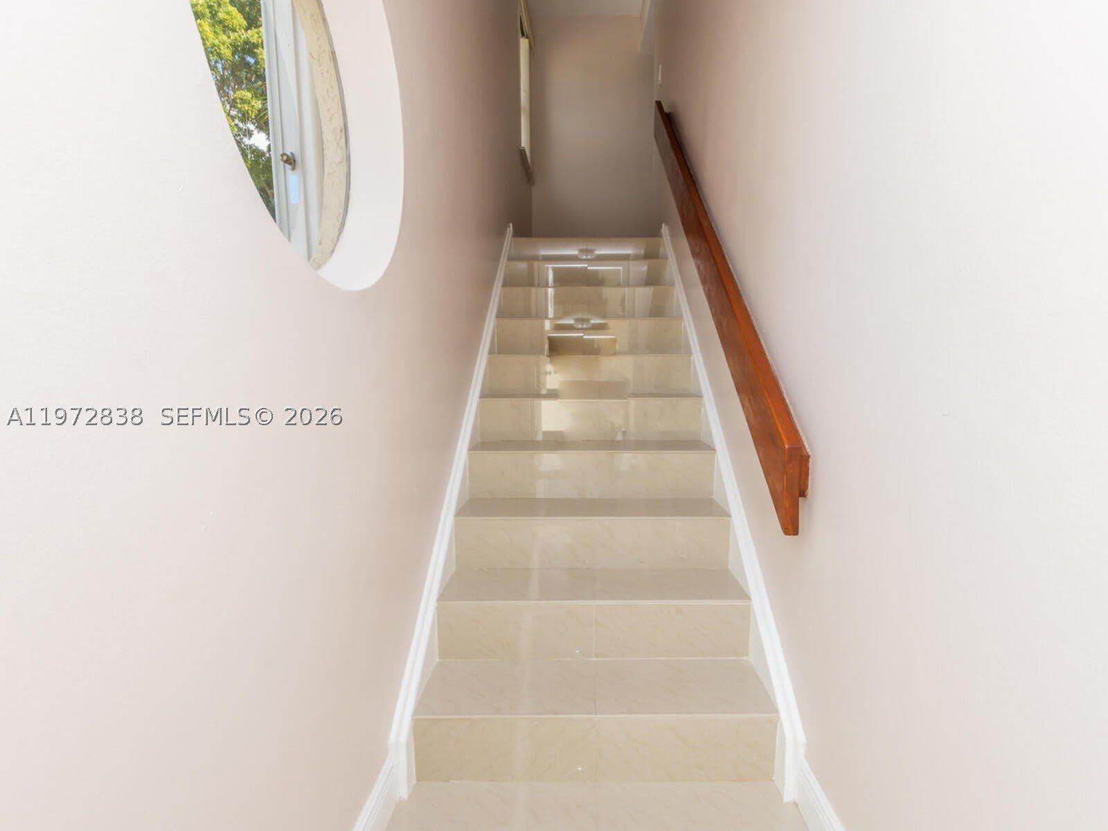 11202 Taft St – photo 4