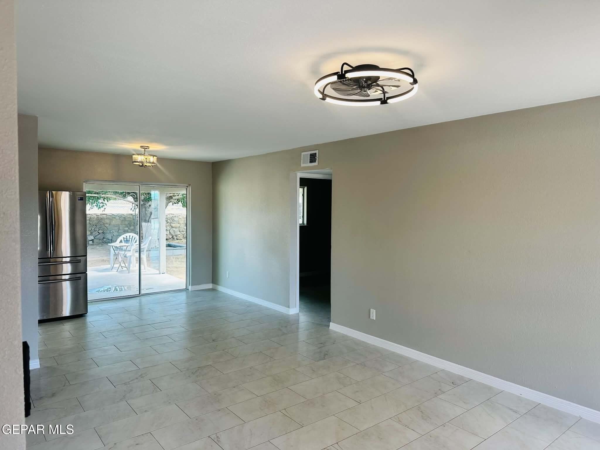 11733 LORRI Drive – photo 5