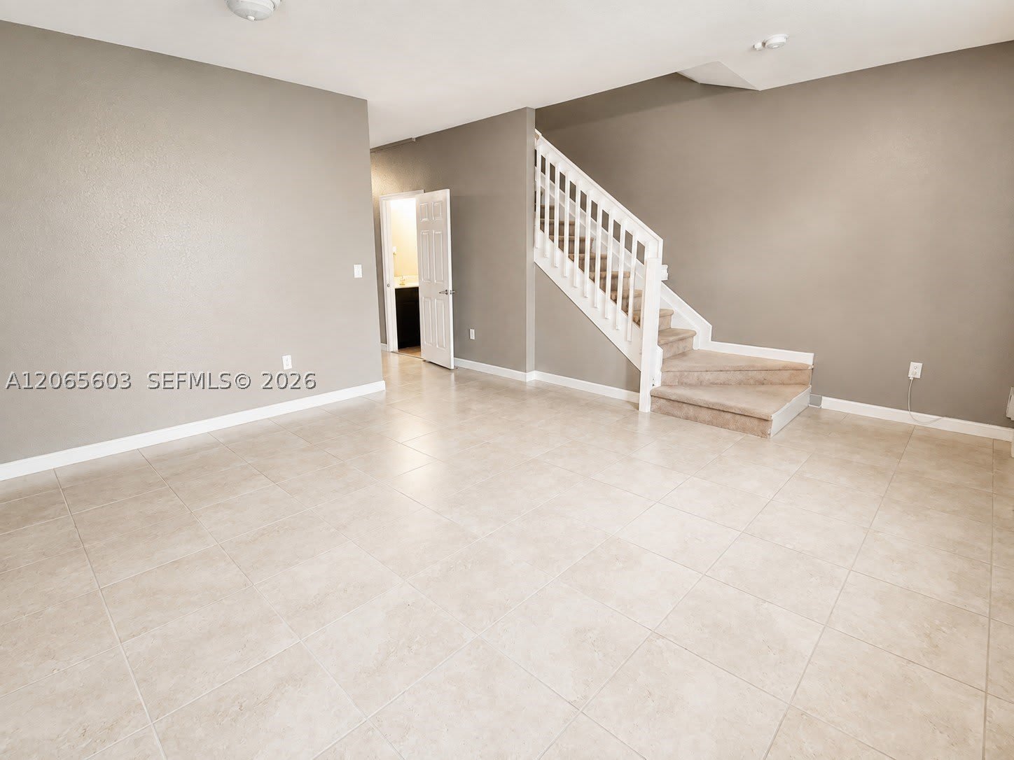 413 SE 32nd Ter – photo 2