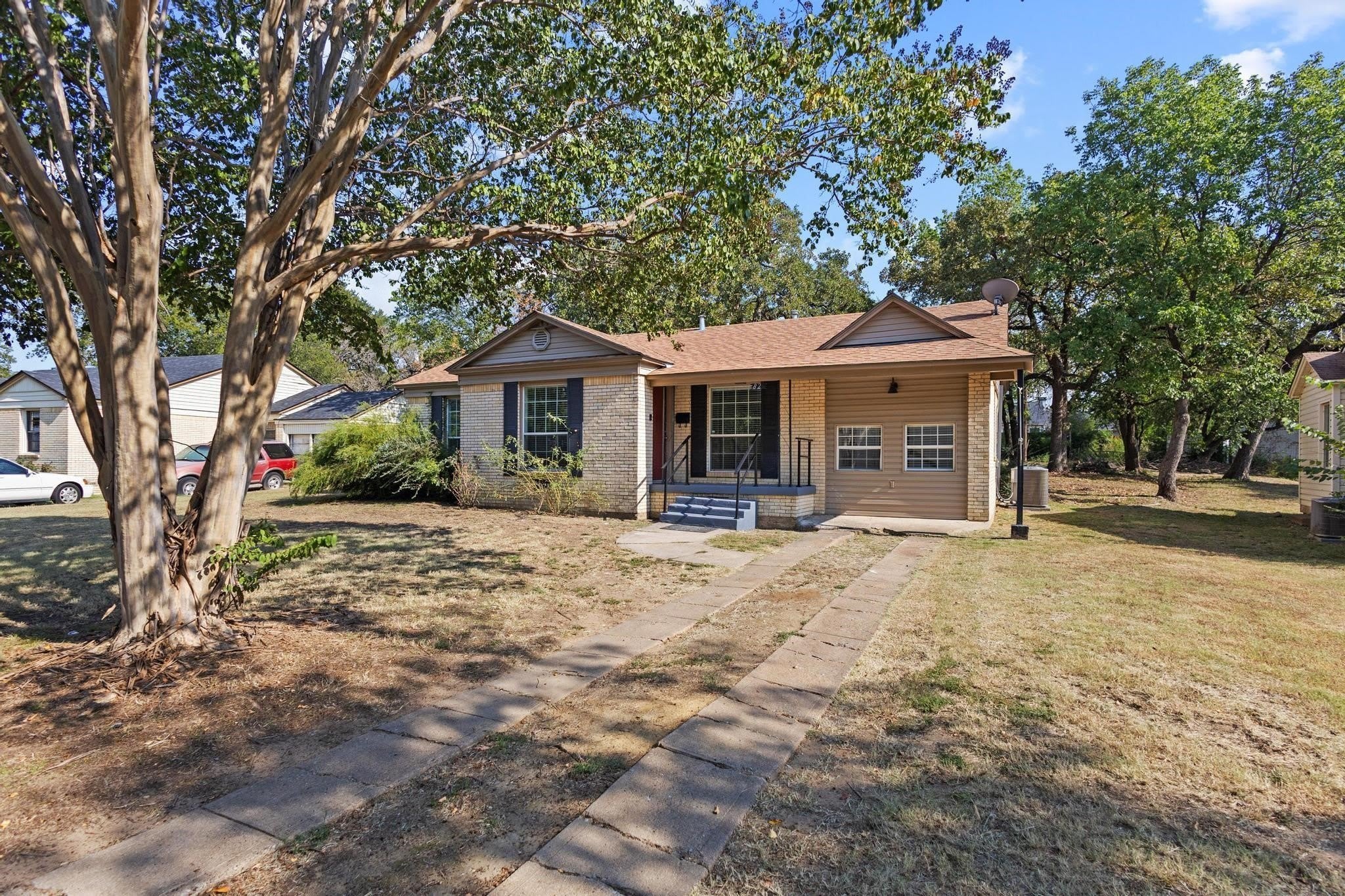82 Vaughn Drive – photo 2