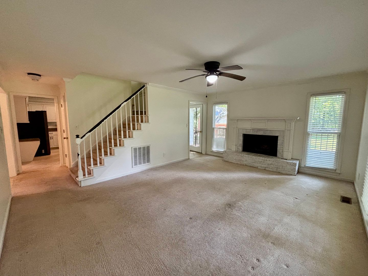 4160 Creekwood Drive – photo 4