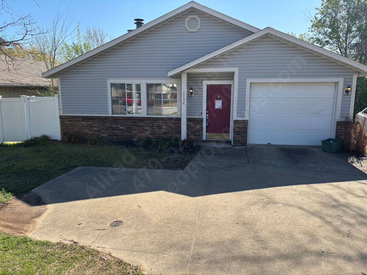 Getting Ready For You! Updated 2-Bedroom Duplex with Fenced Yard & Lawn Maintenance! NO PETS – photo 1