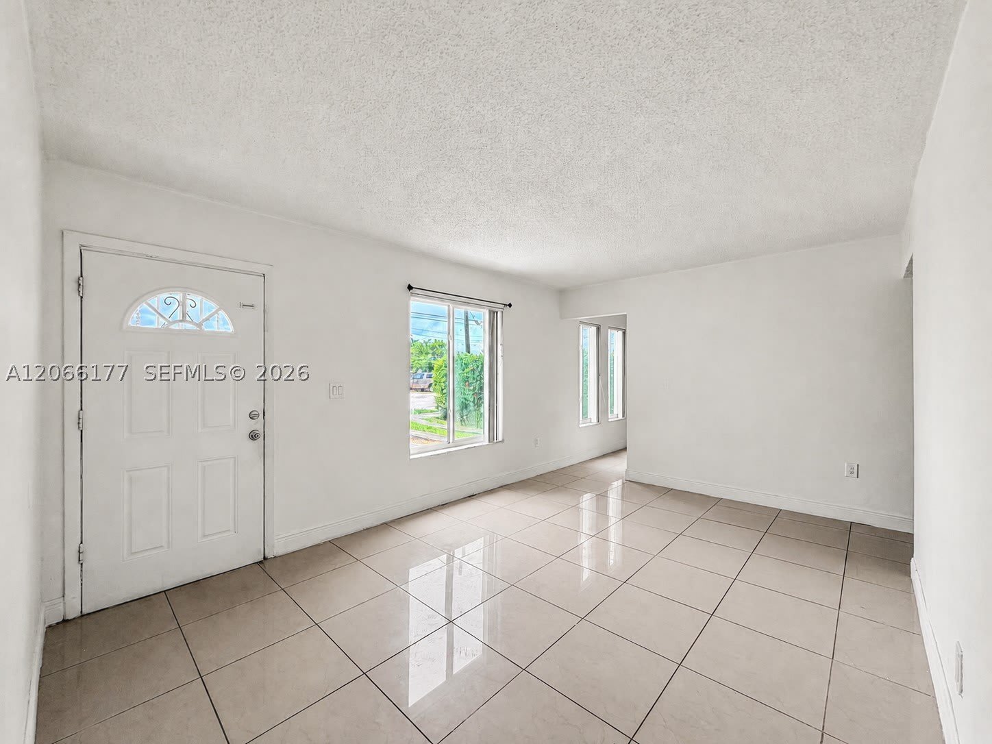 9103 SW 38th St – photo 4