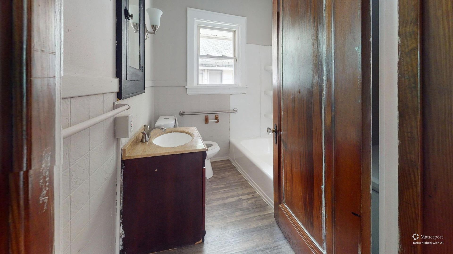 Akron 2 Bedroom Single Family Home (Move in Special) – photo 5
