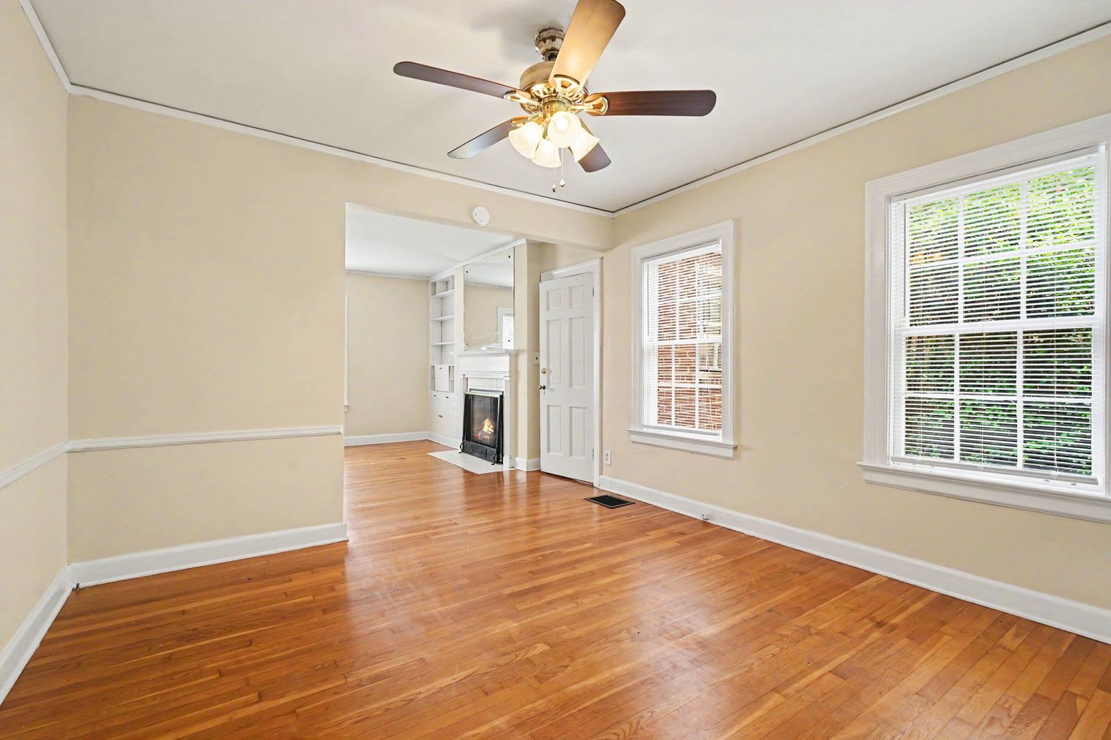 Great Emory Area Rental – photo 5