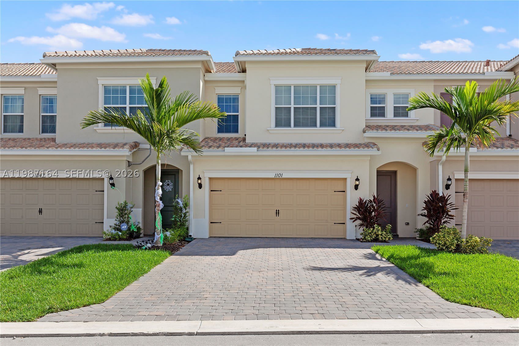 1101 Banyan Dr – photo 2