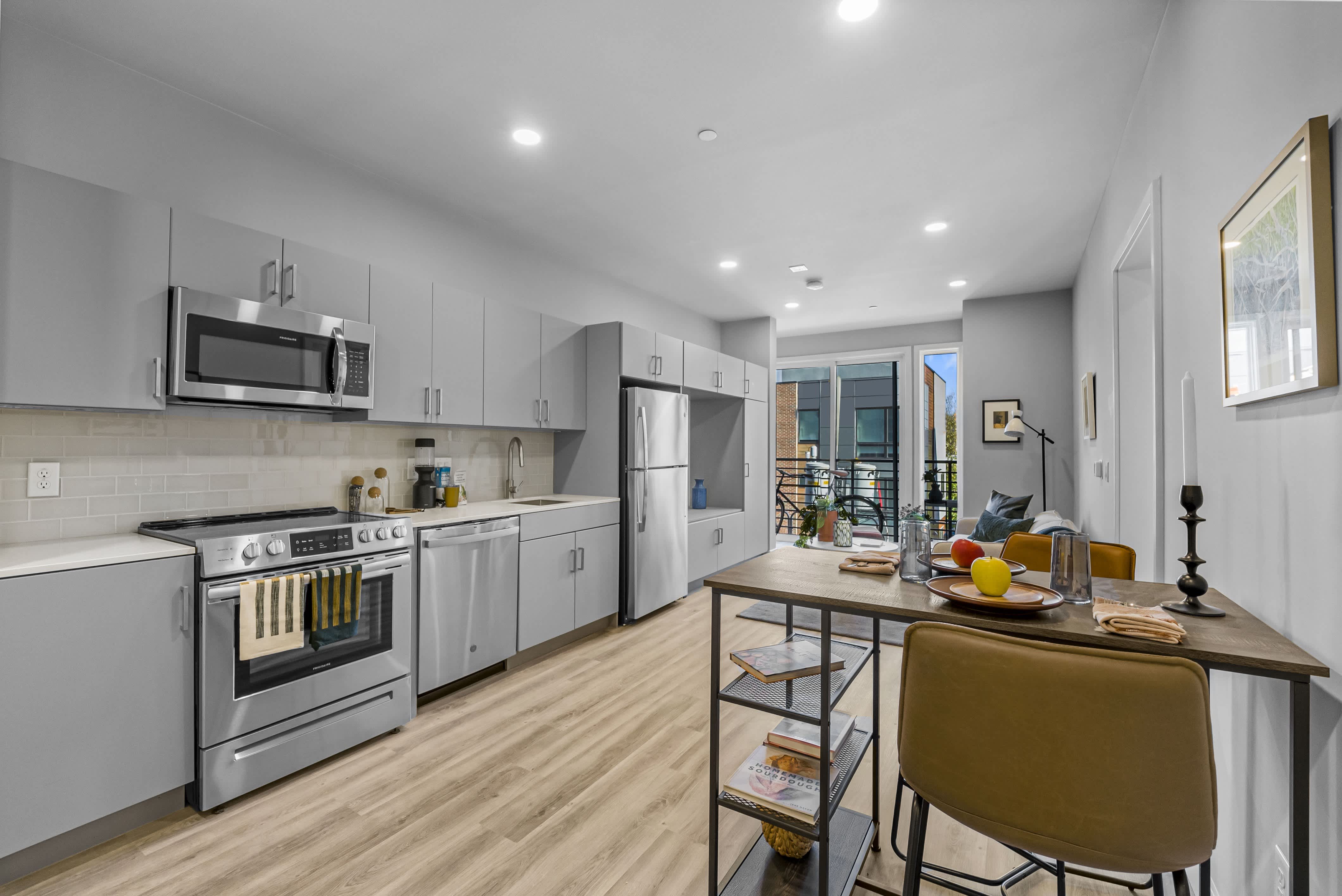 Edgewater – photo 2