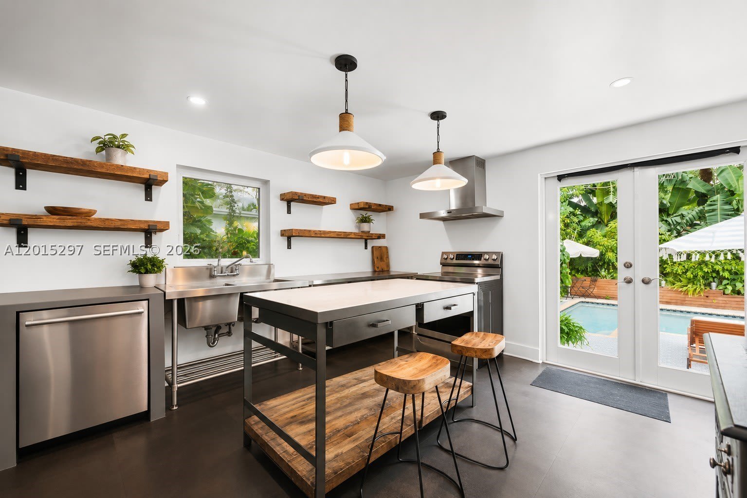 723 NE 112th St – photo 5