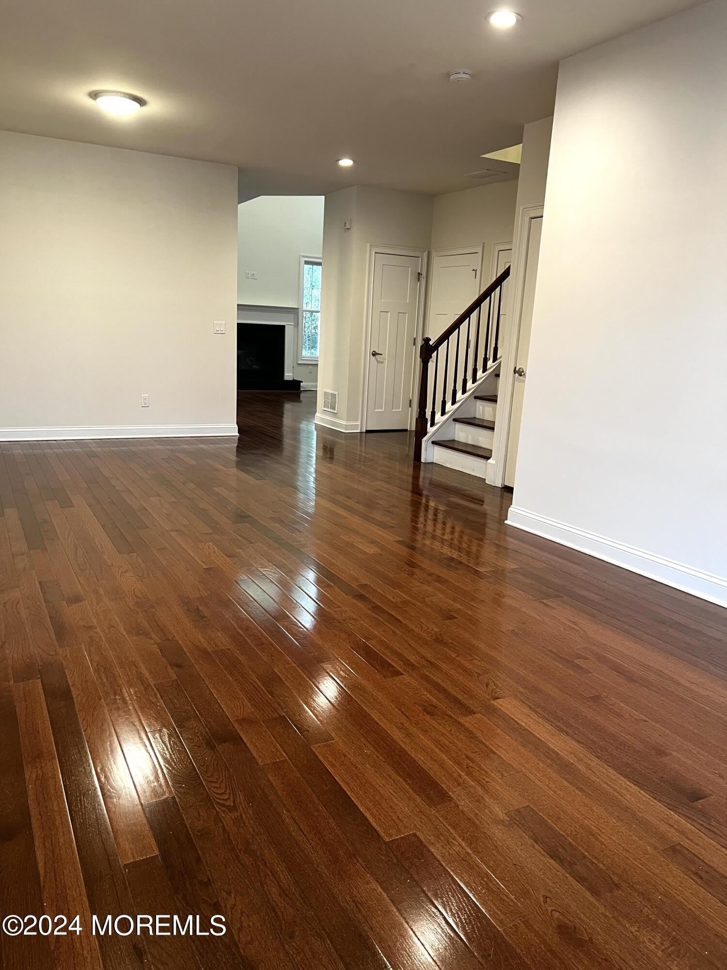 29 Mccormick Avenue N – photo 3