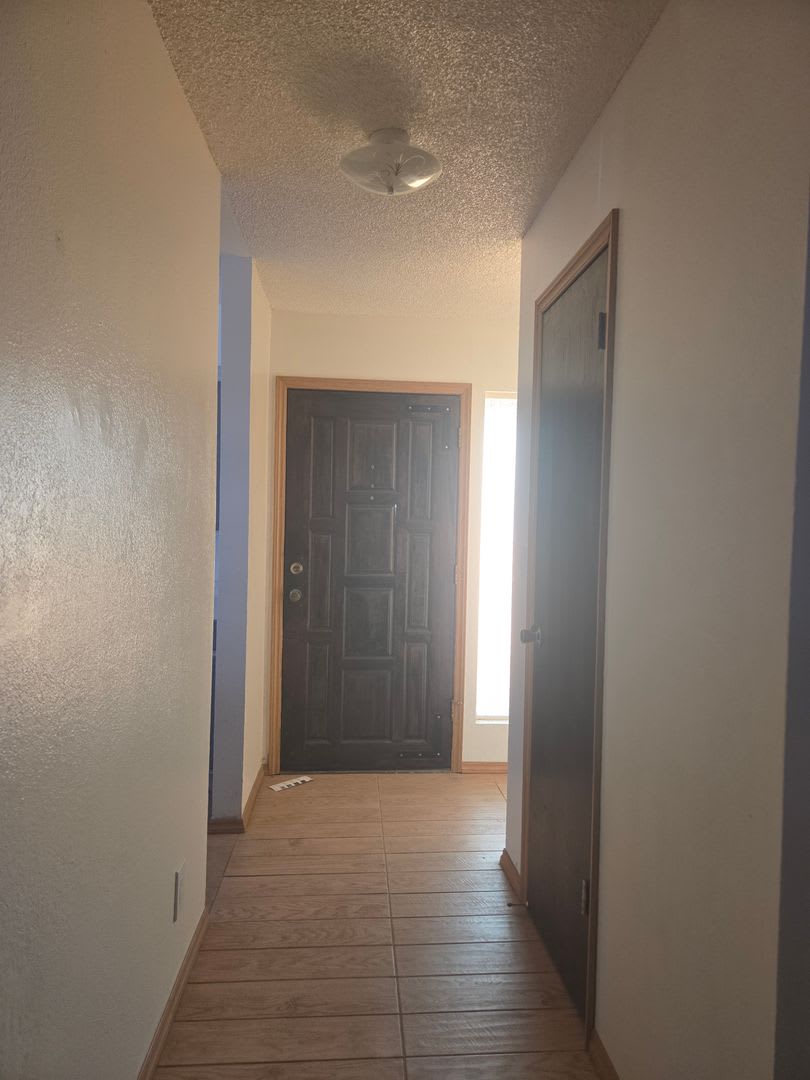 3 Bedroom 2 Bathroom Home – photo 4