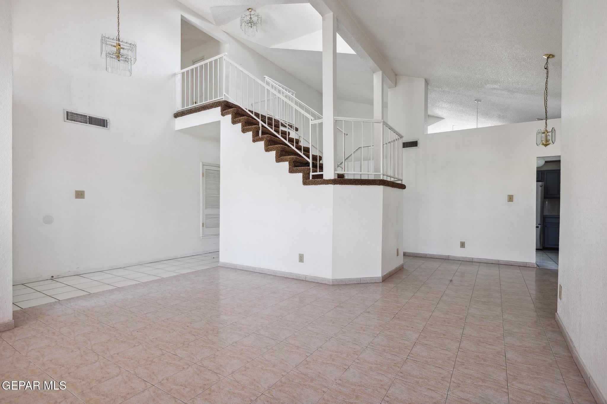 11648 LAKE ERIE Drive – photo 5