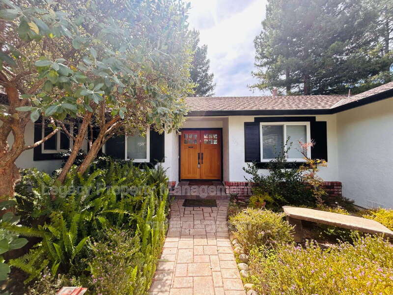 1163 Gamay Dr – photo 3