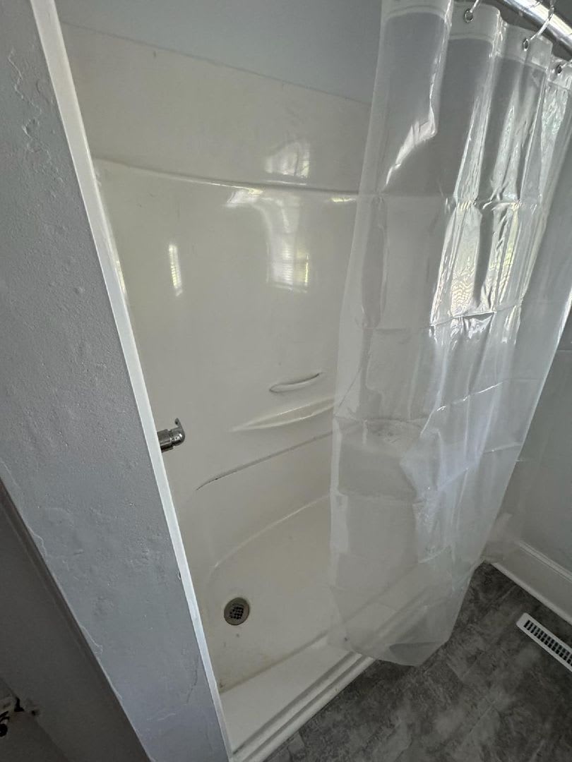 Two bedroom/one bath house near ECU – photo 4