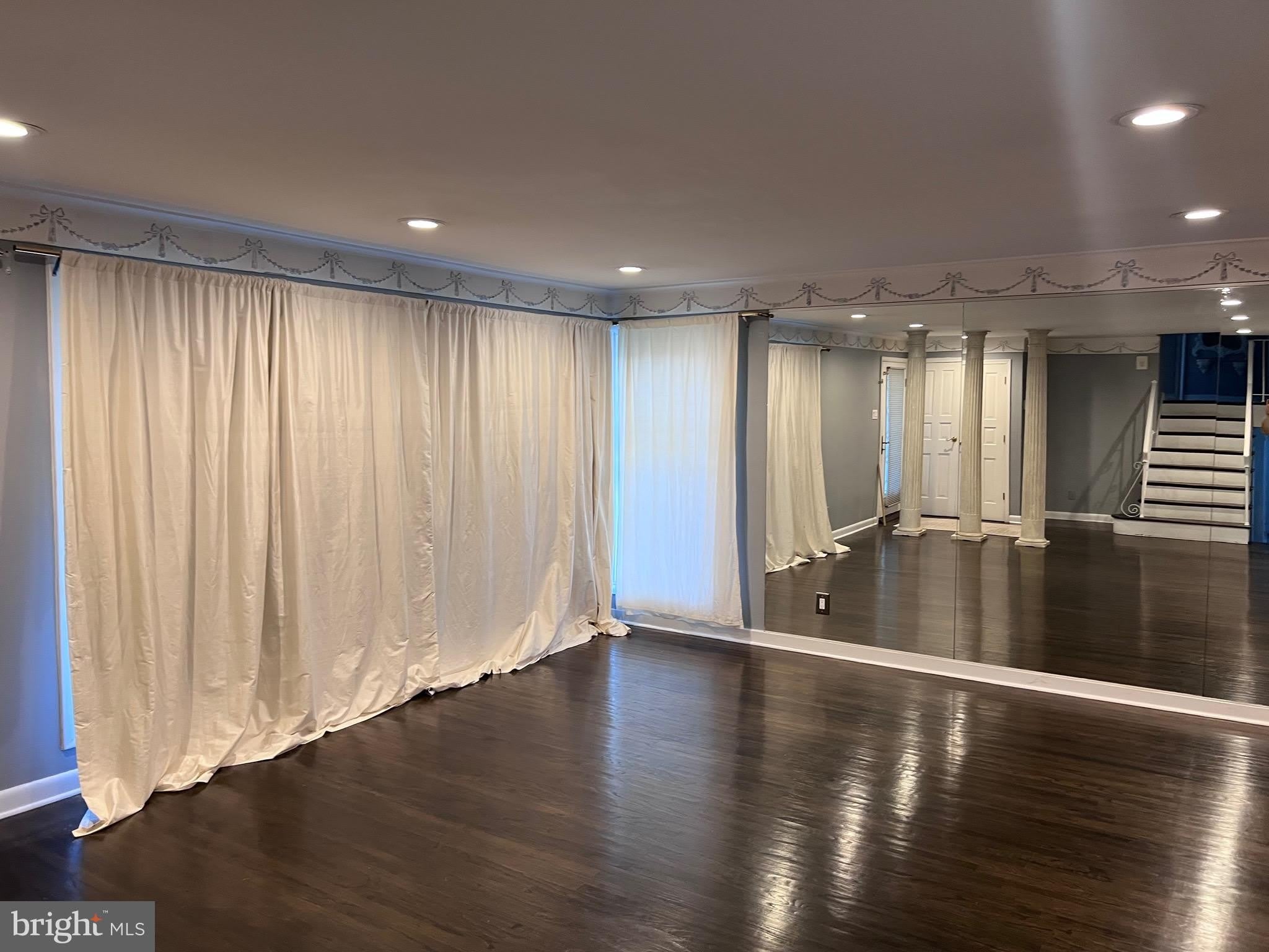 1868 PINE Road – photo 4