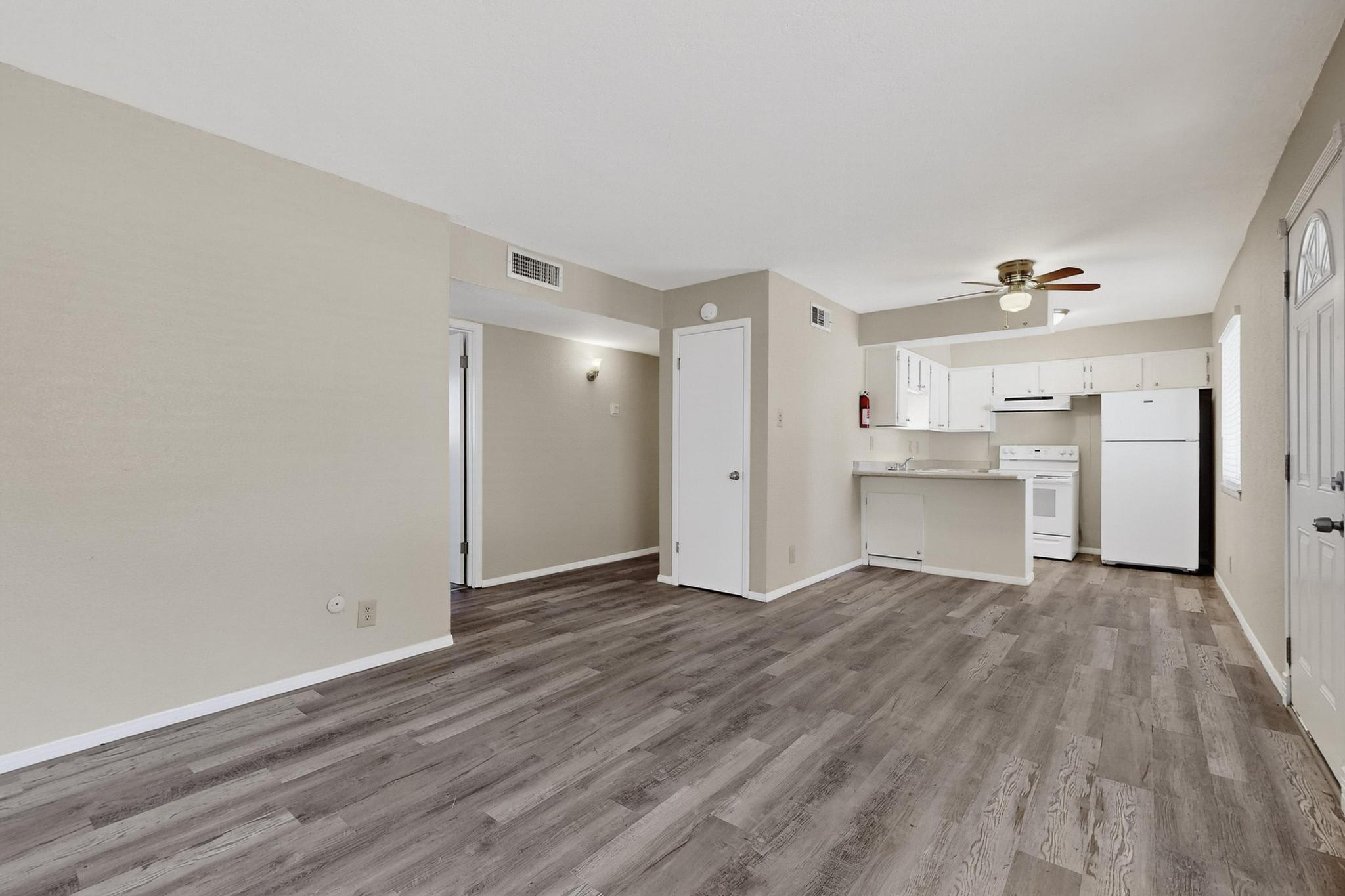 207 Delamar Loop NW #C – photo 5