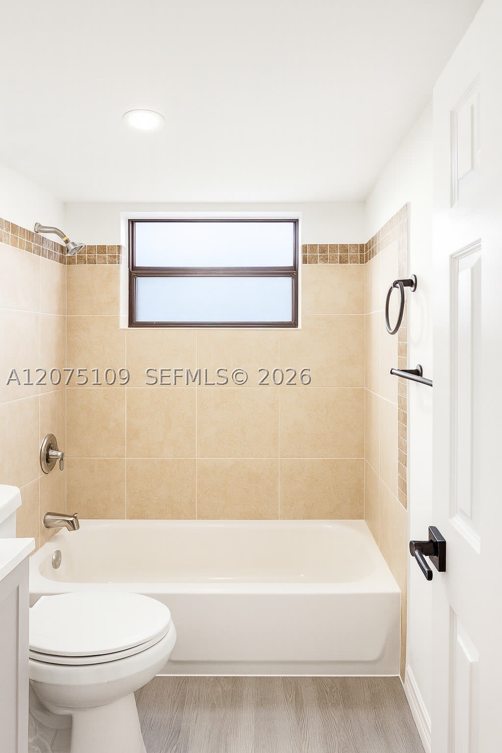 417 NW 2nd Ave – photo 4