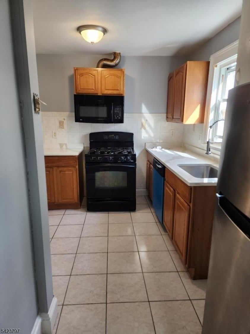 10 Westcott St – photo 2