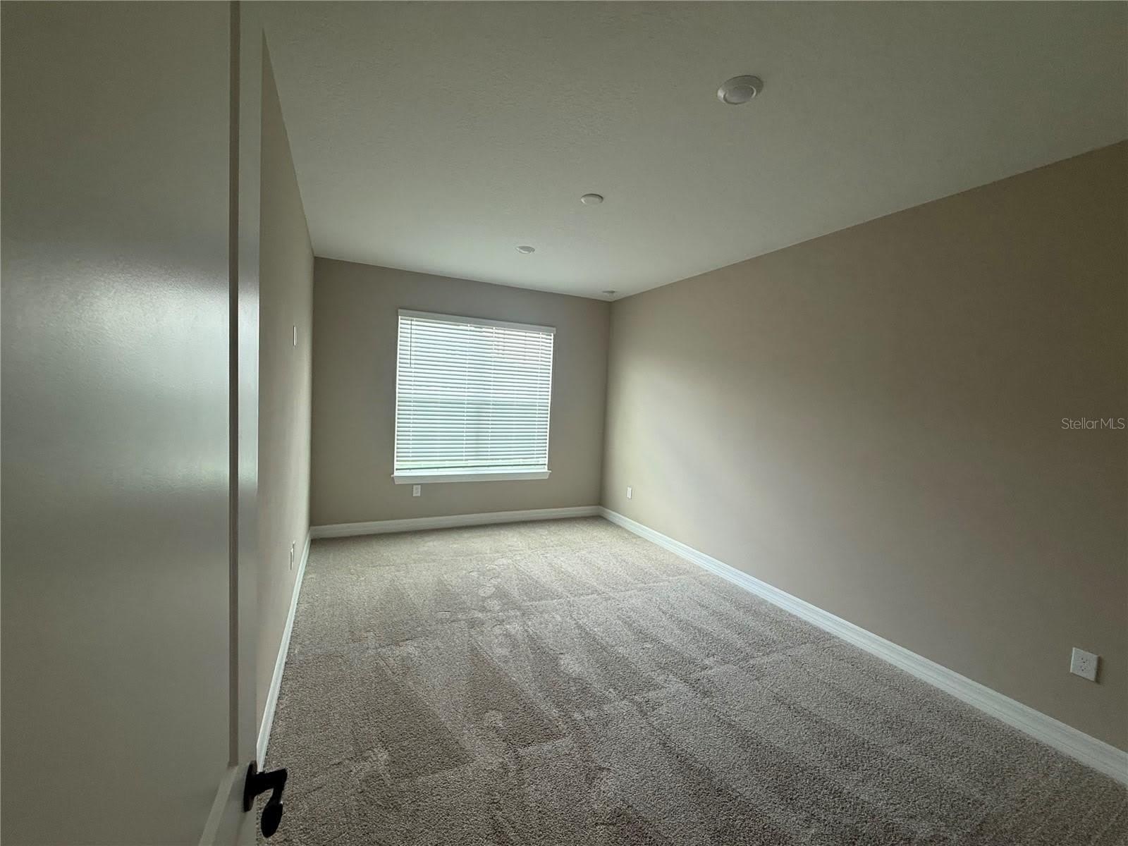 455 WINTER GROVE Boulevard – photo 5
