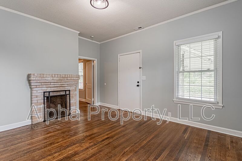 56 Hutchins St – photo 3