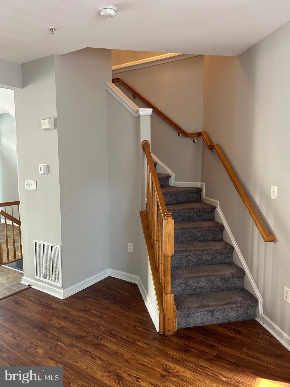 9602 WOODVIEW Drive – photo 4