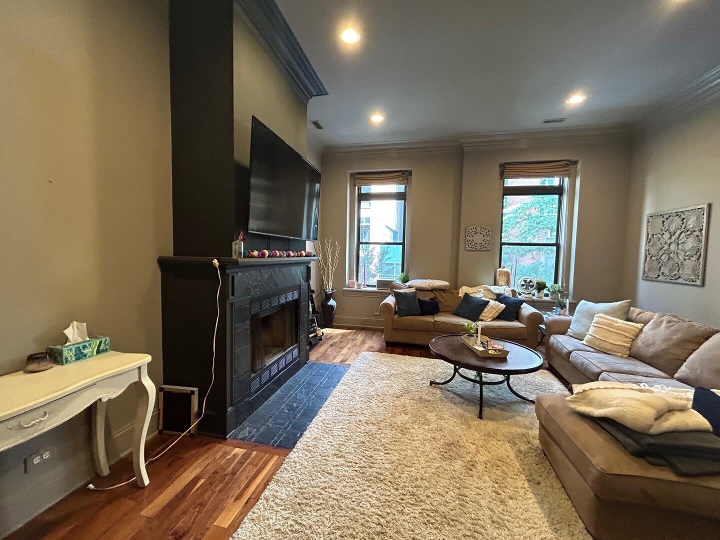 15 E Pearson Street – photo 2