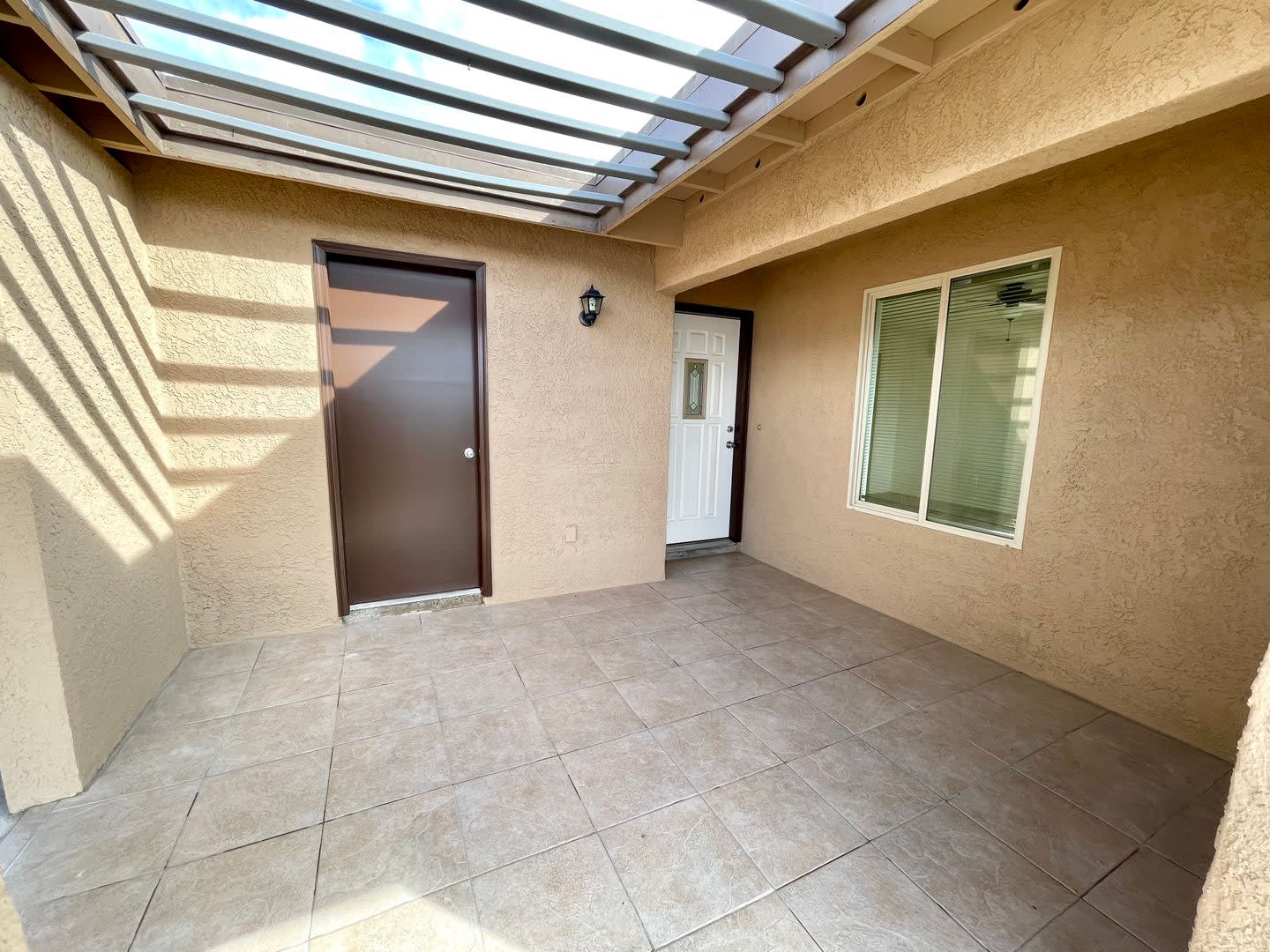Cute 3 Bedroom Home in Lake Havasu City- Available Now! – photo 3