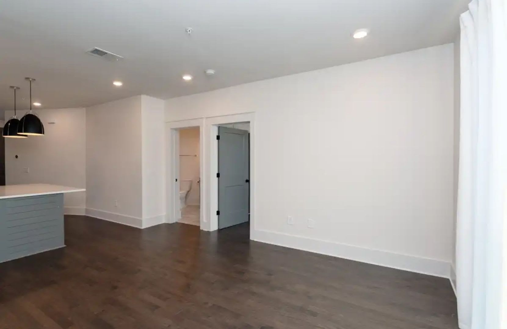 Charming 1BR/1BA home in vibrant East Nashville! – photo 5