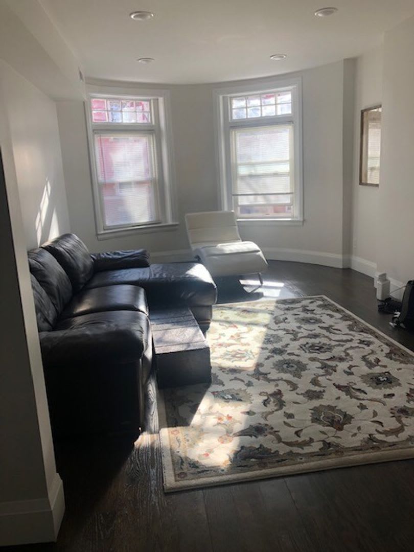 HOT BROOKLINE LISTING!!!!! – photo 3