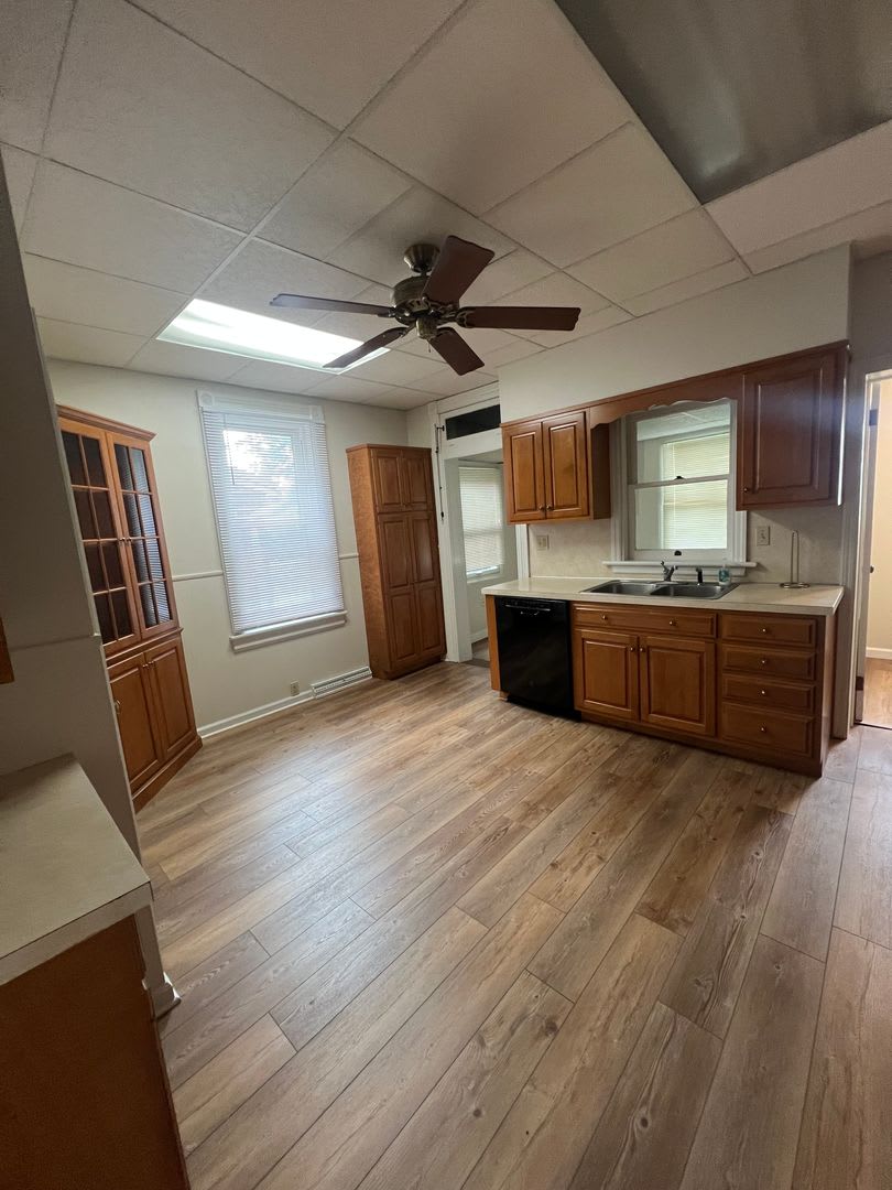 Newly remodeled 3 bedroom home in fantastic Carlisle Neighborhood – photo 4