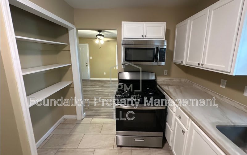 2025 Swift Street – photo 3