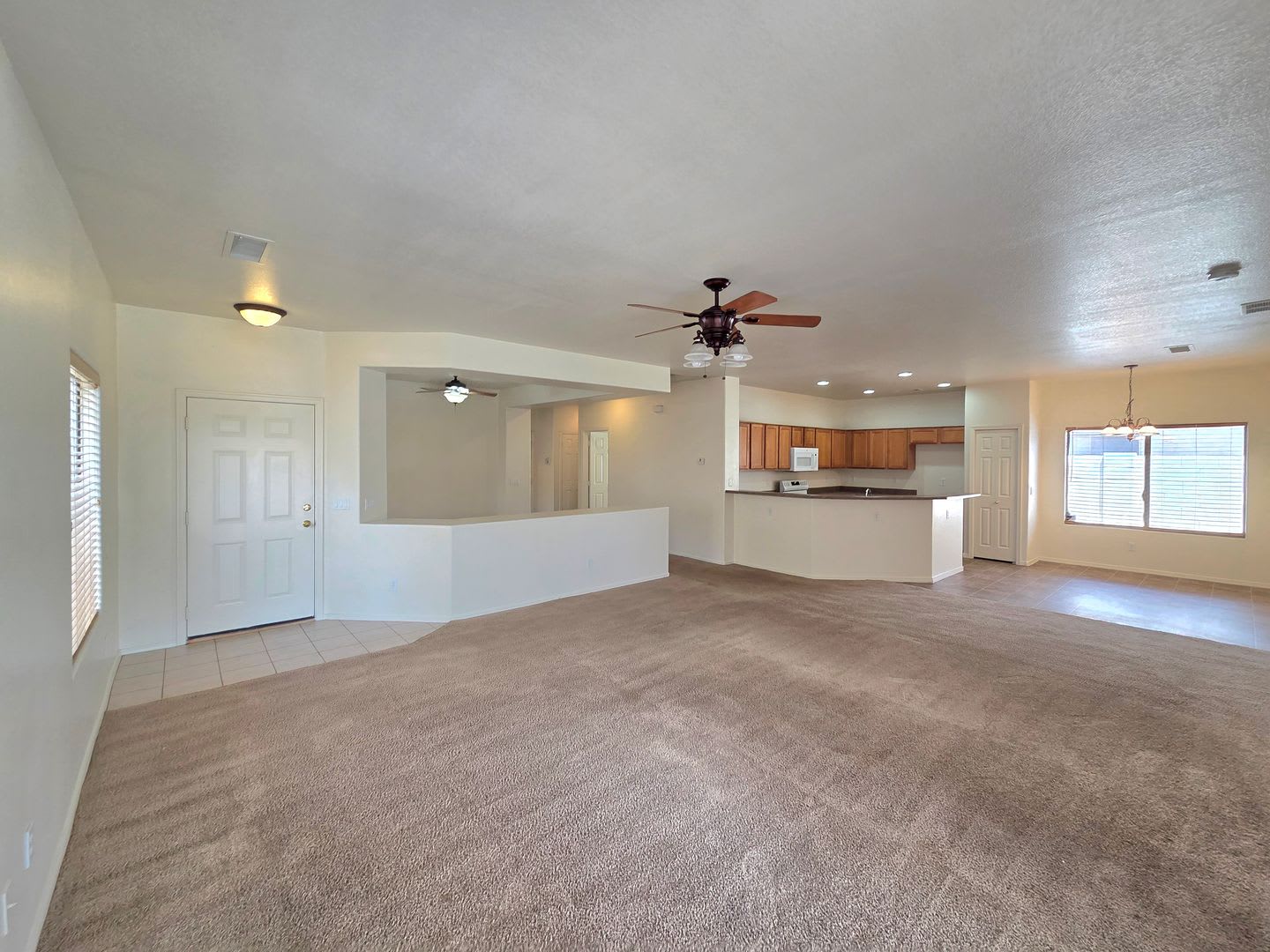 3 Bedroom/2 Bath in Avondale – photo 4