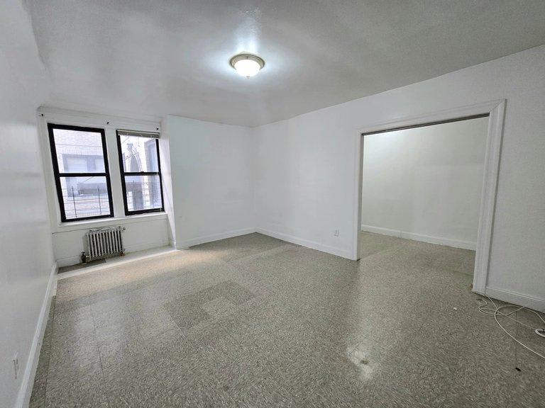 1340 Merriam Avenue – photo 1