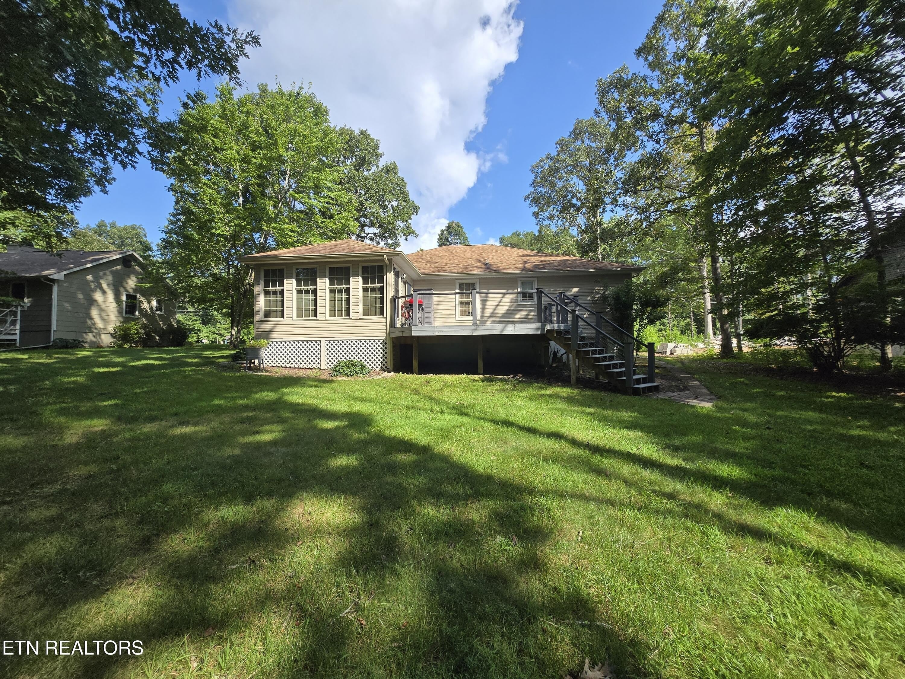 144 Pomeroy Drive – photo 4