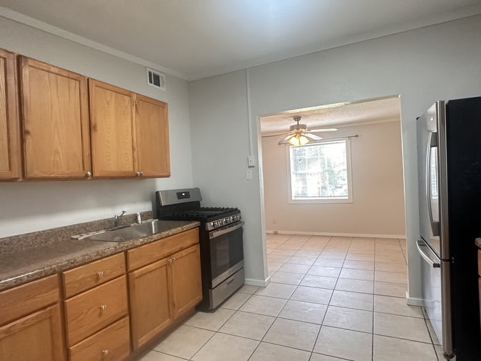420 Lakeview Avenue – photo 3