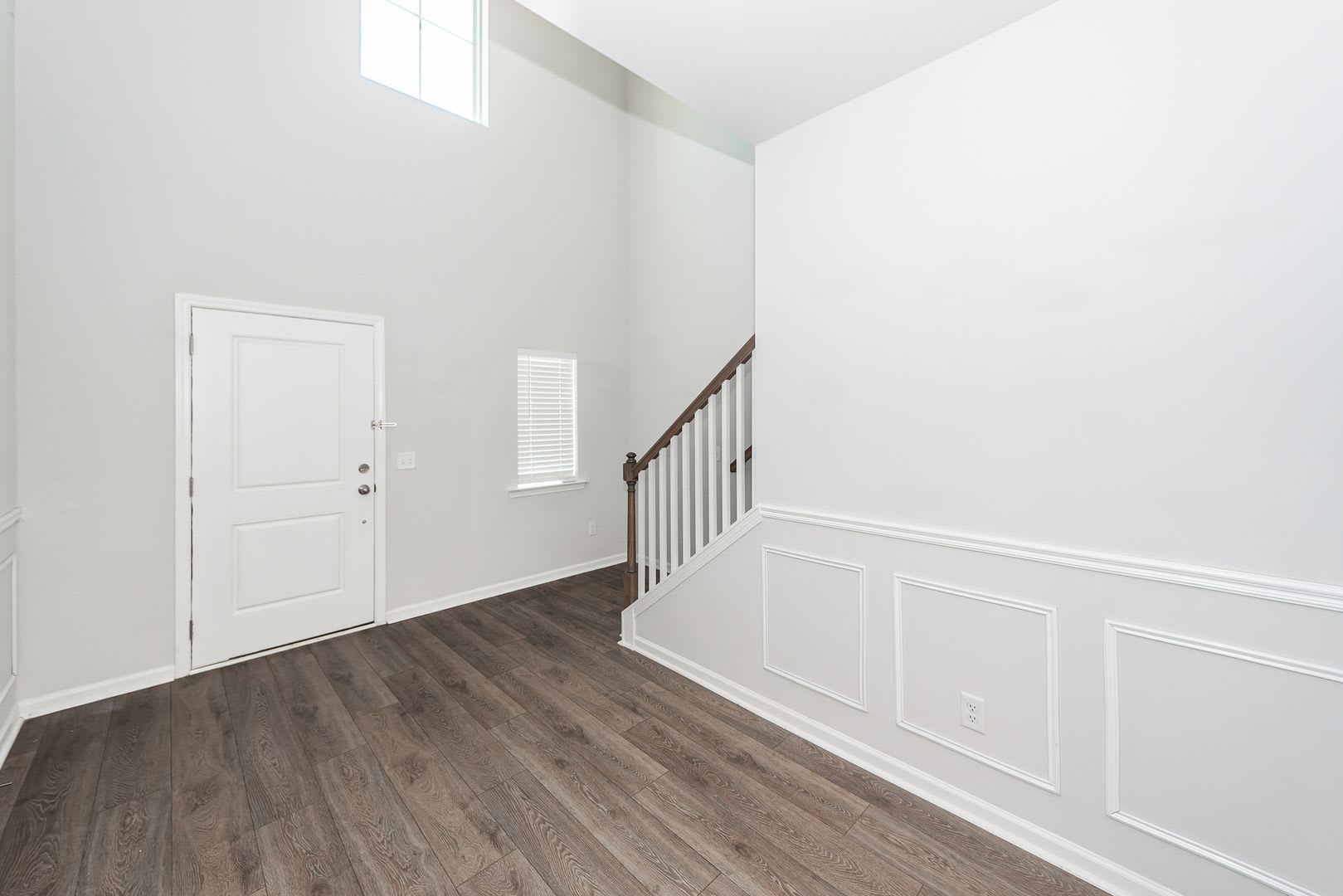 4 Bedroom, 2.5 Bathroom Home in Cypress Preserve – photo 4
