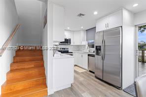 9731 Northwest 37th Street – photo 5